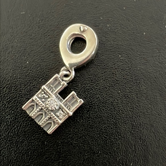 Pandora Notre Dame Dangle Charm France Tavel - Picture 1 of 5